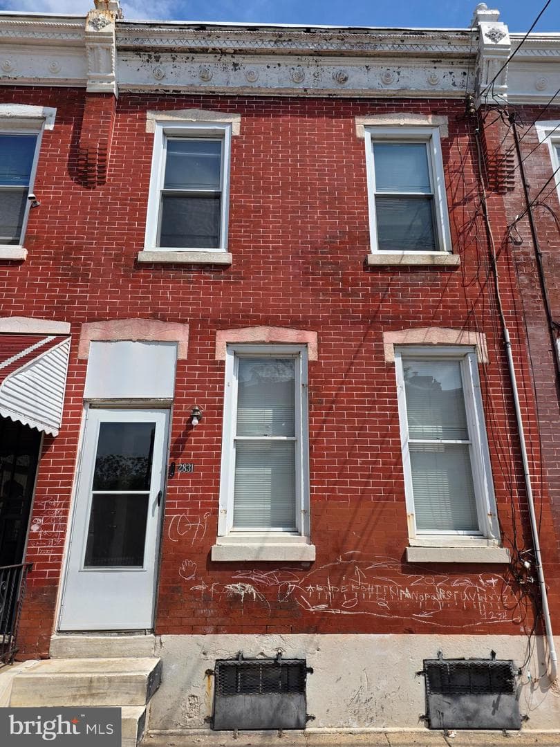 2831 N Howard Street, Philadelphia