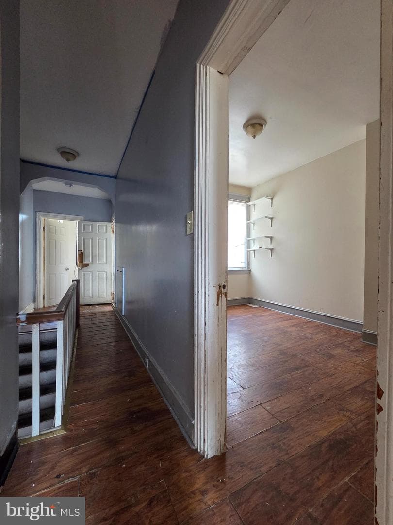 2831 N Howard Street photo 10
