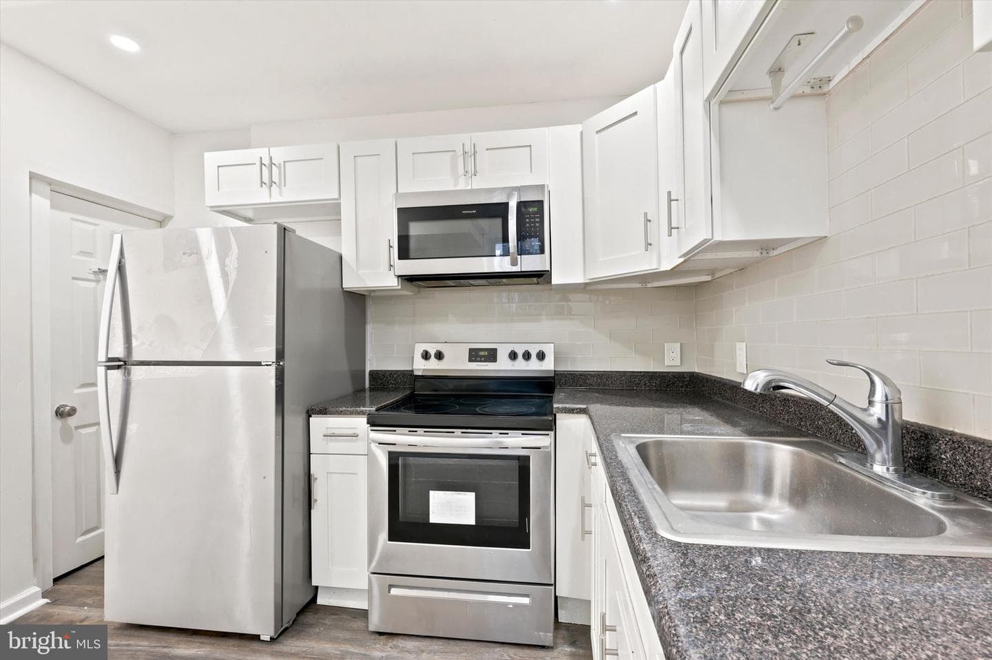 1326 N Wanamaker Street photo 21