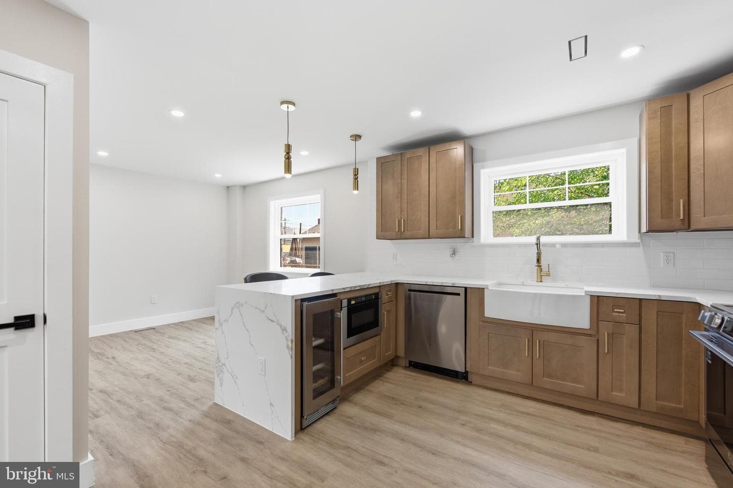 861 N 7th Street photo 8