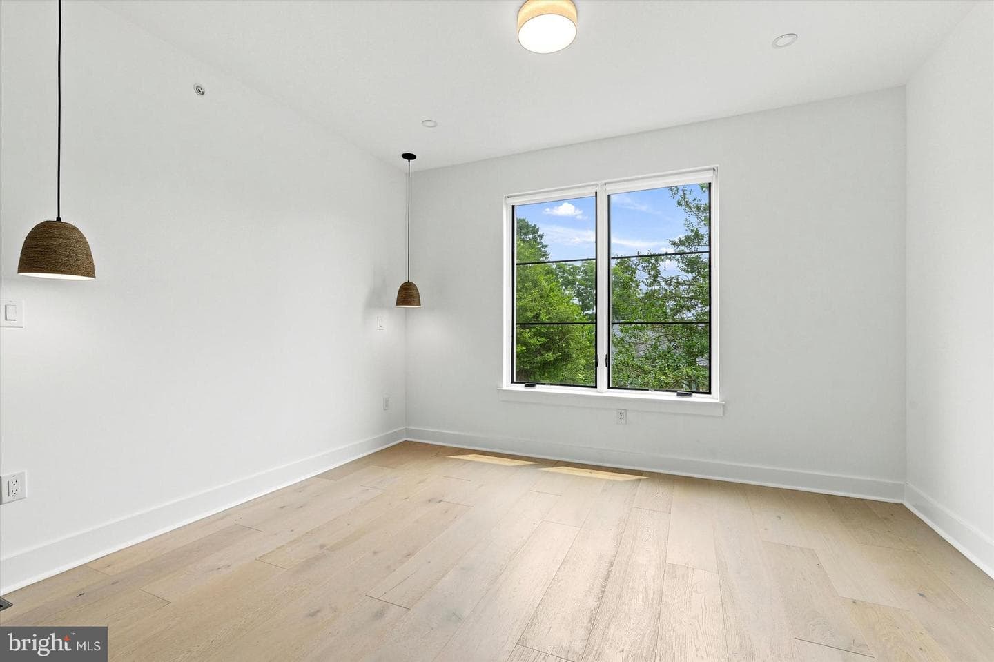 623 Crestview Road photo 32