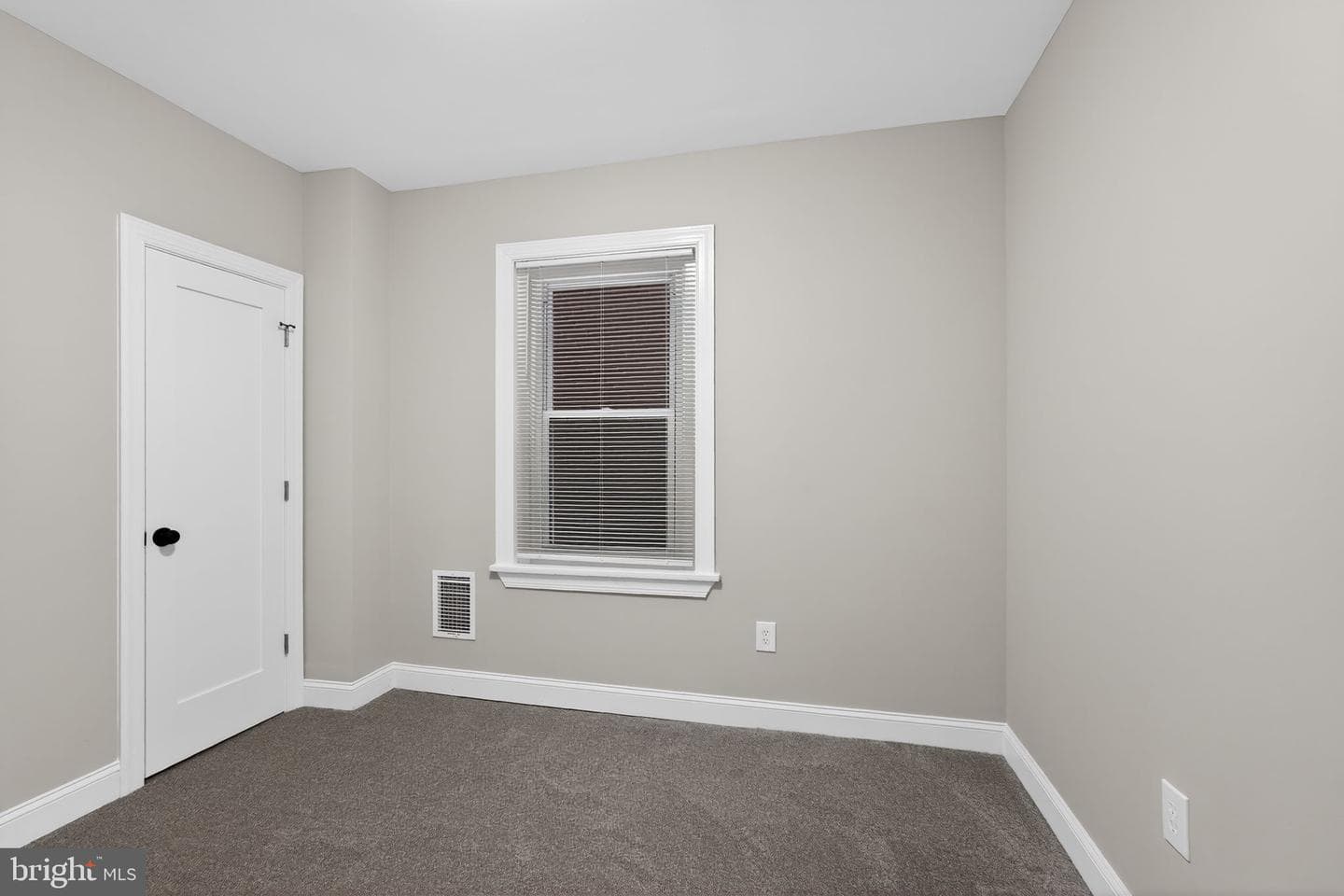 6111 Baynton Street photo 20