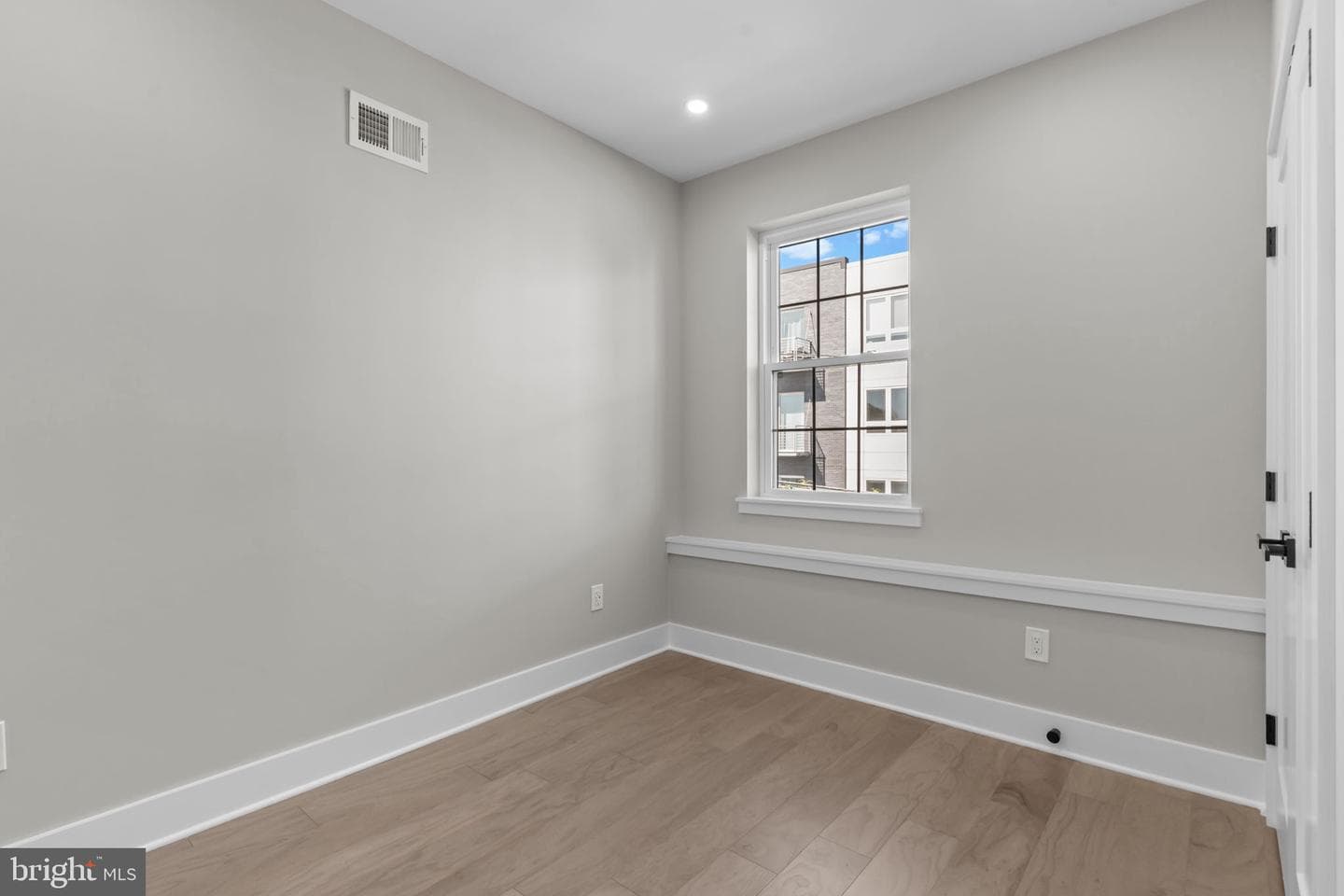 1321 N 2nd Street photo 42