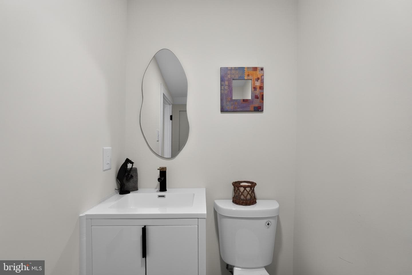 222 E Dorset Street photo 12
