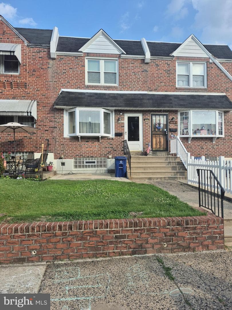 8623 Gillespie Street, Philadelphia