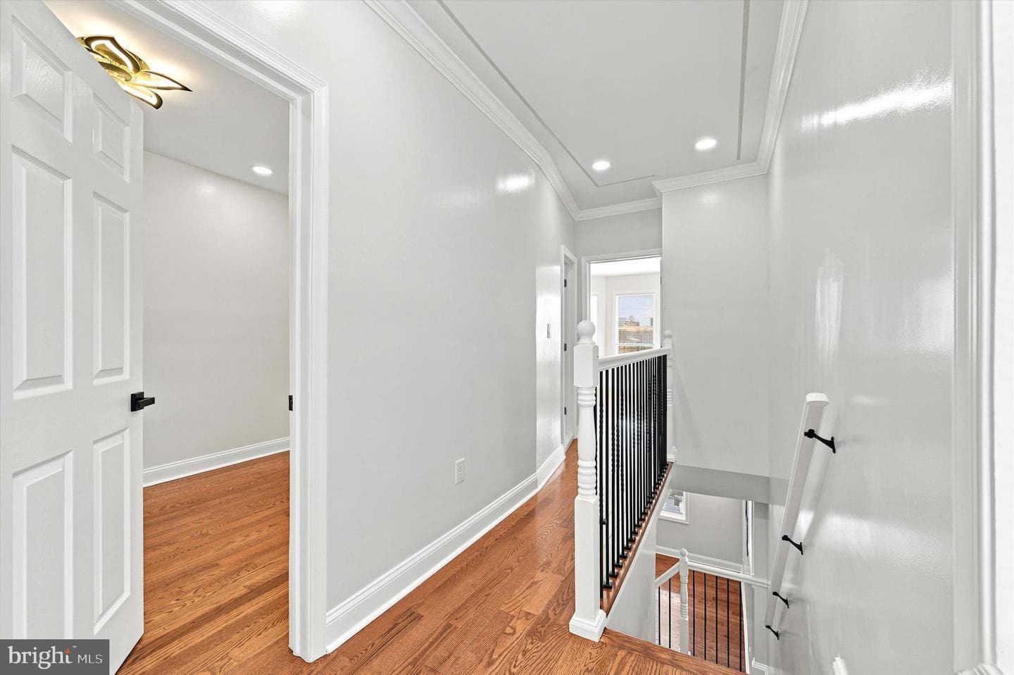 6047 Race Street photo 22