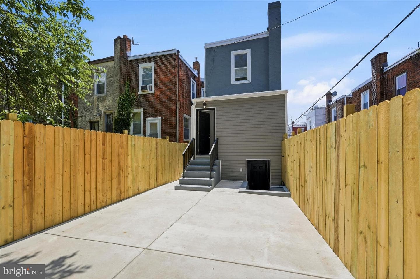 6047 Race Street photo 38