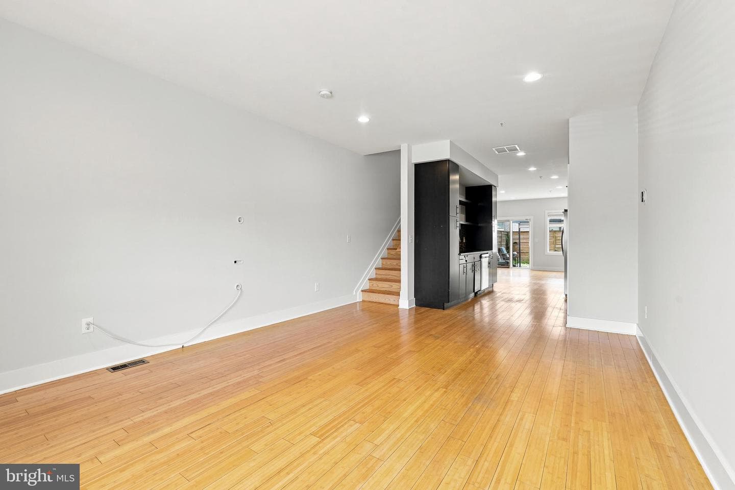 2022 Trenton Avenue photo 5