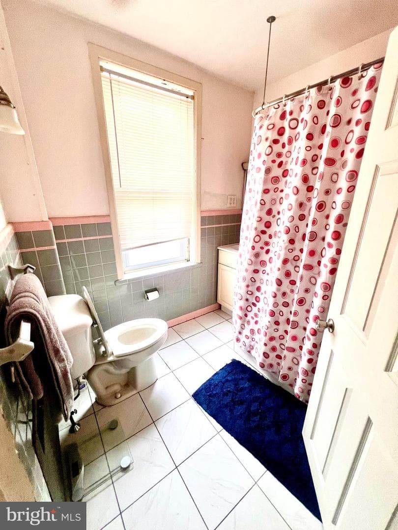 4227 E Howell Street photo 13