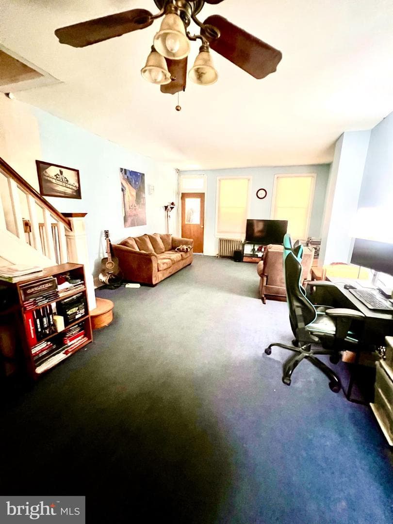 4227 E Howell Street photo 3