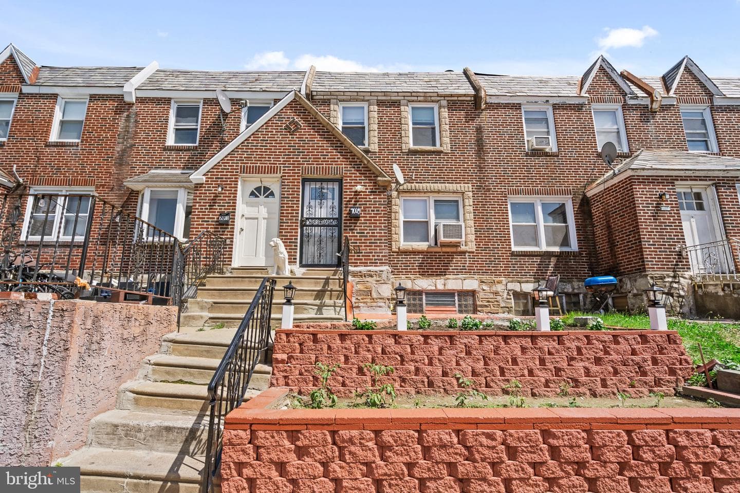7009 Kindred Street photo 3