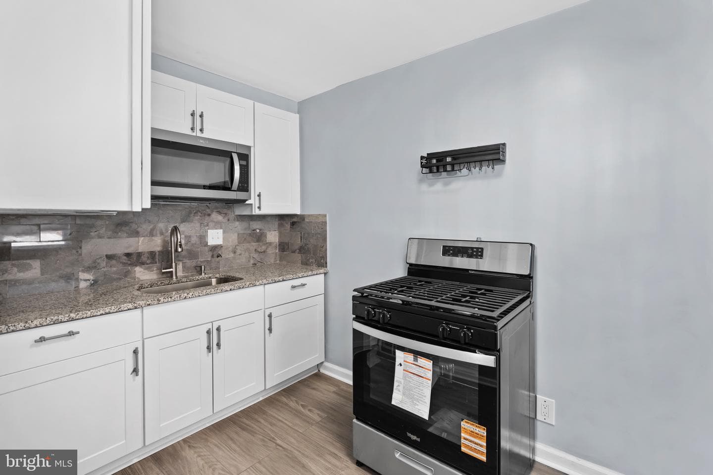 7009 Kindred Street photo 4