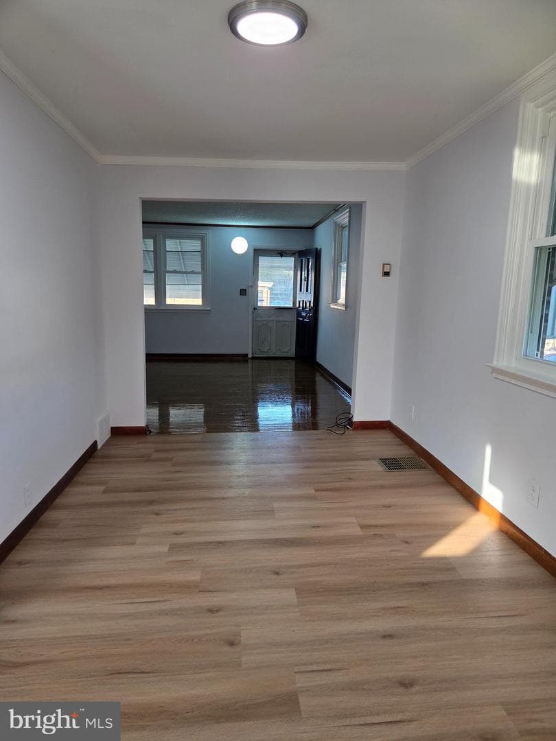 4544 Robbins Street photo 8