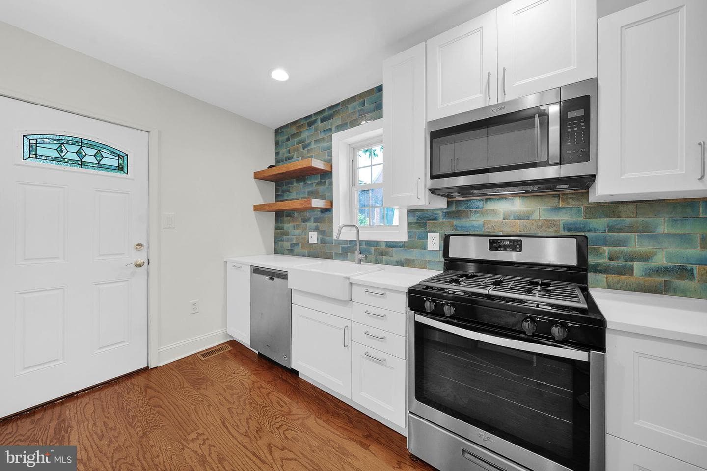 1748 Tulip Street photo 18