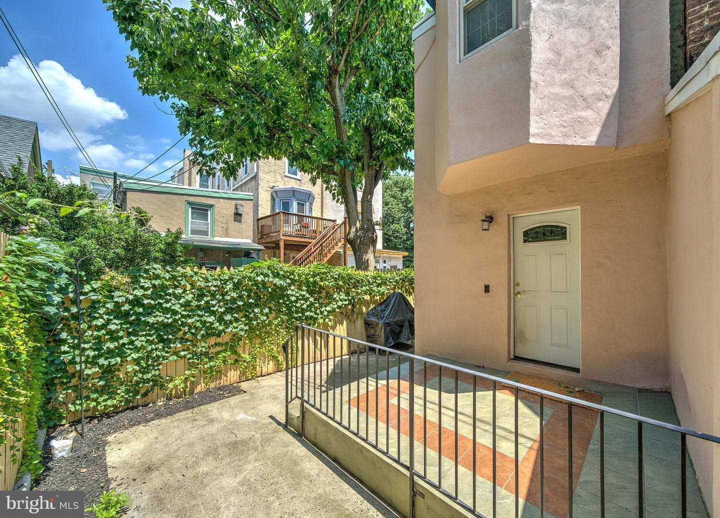 1748 Tulip Street photo 41