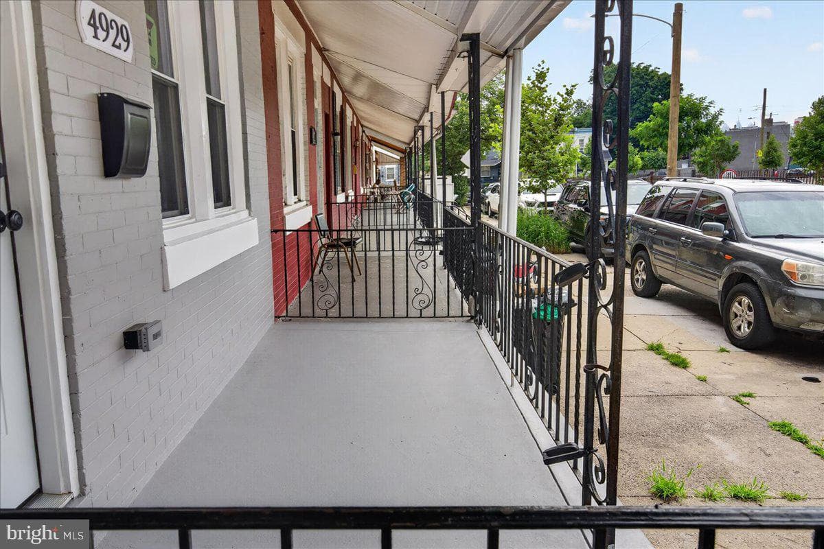4929 Ogden Street photo 5