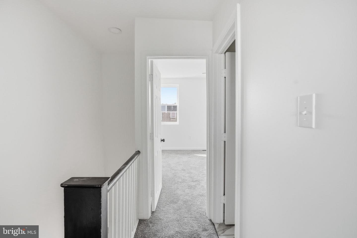 5544 Windsor Street photo 23