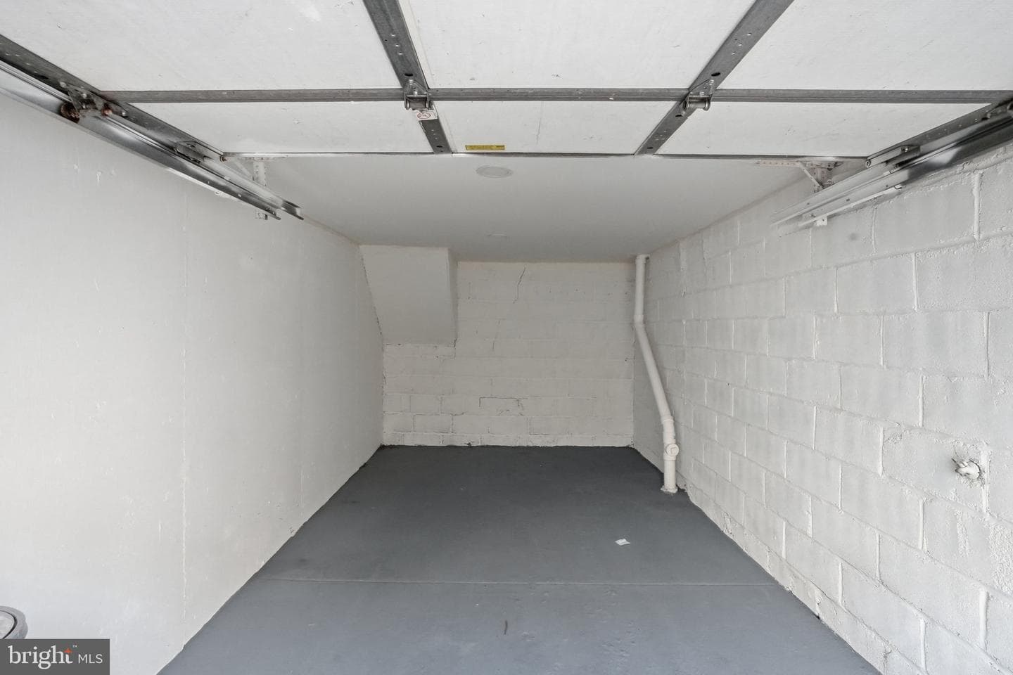 5544 Windsor Street photo 39
