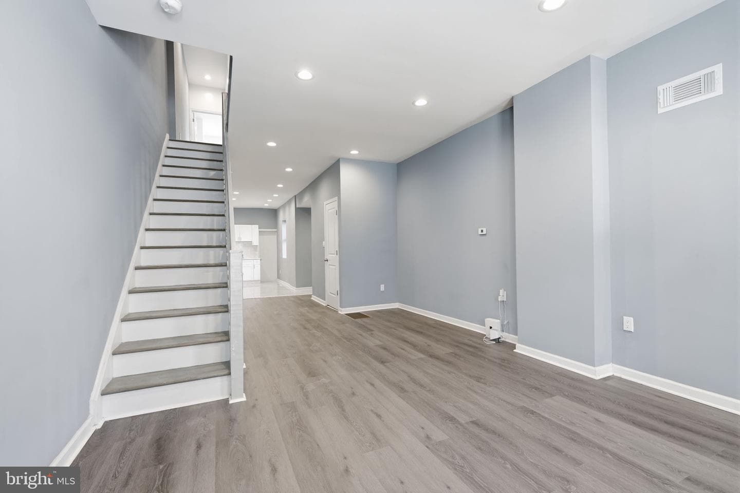 3146 Euclid Avenue, Philadelphia