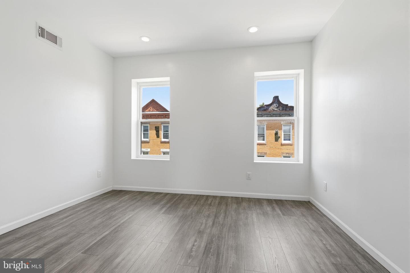 3146 Euclid Avenue photo 23