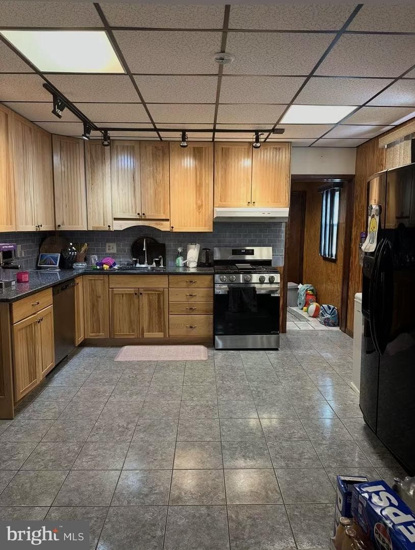 8072 Craig Street photo 9