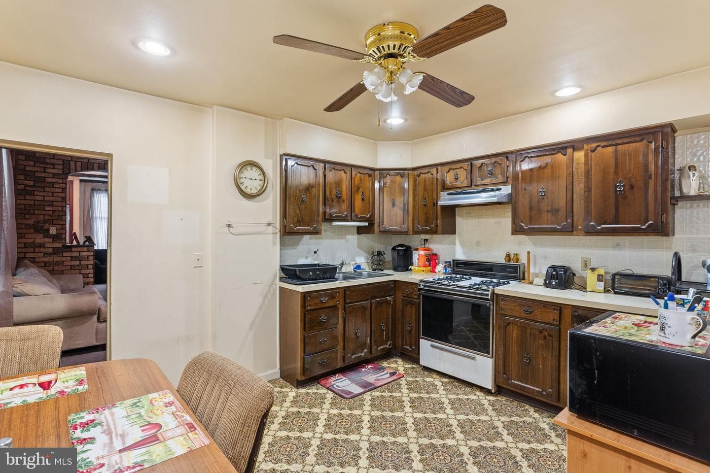 4345 Almond Street photo 6