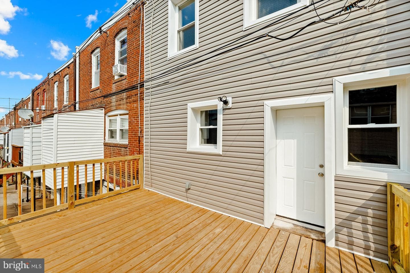 1103 E Stafford Street photo 29