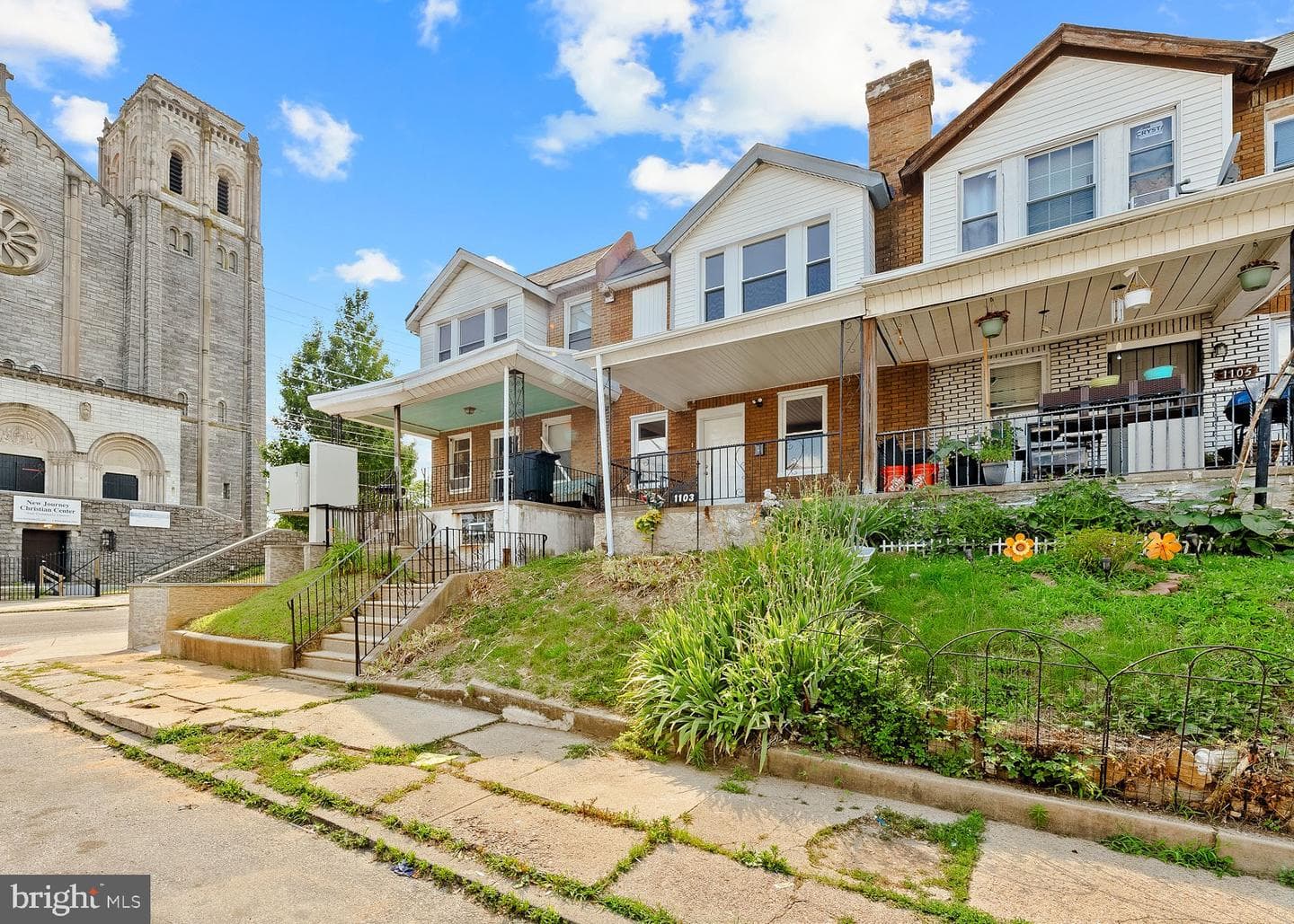 1103 E Stafford Street photo 3