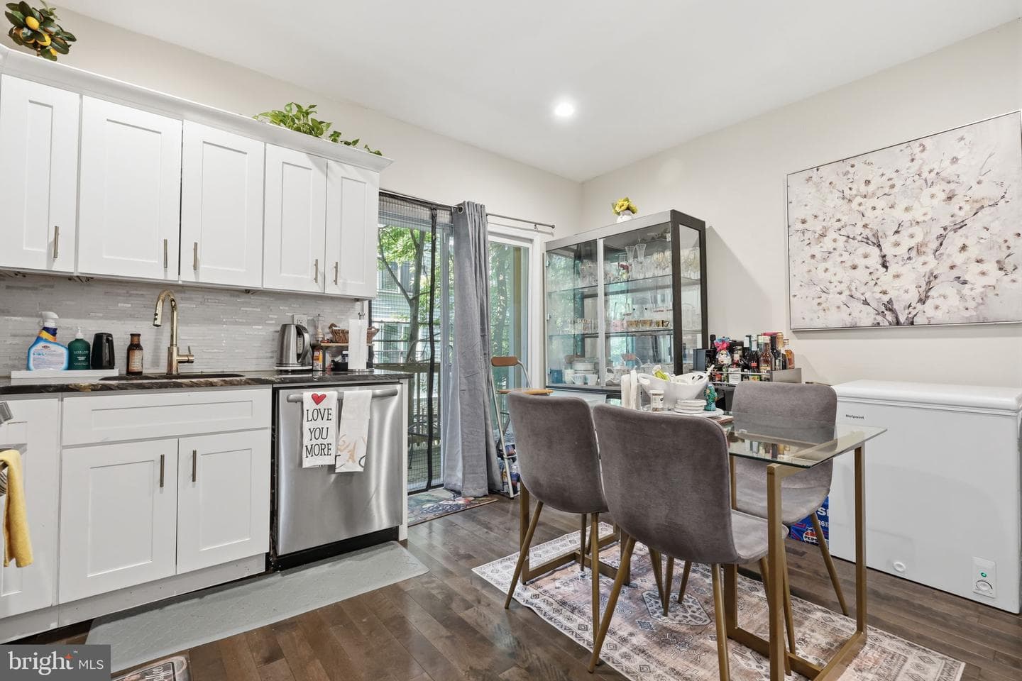 2047 E Rittenhouse Street photo 6