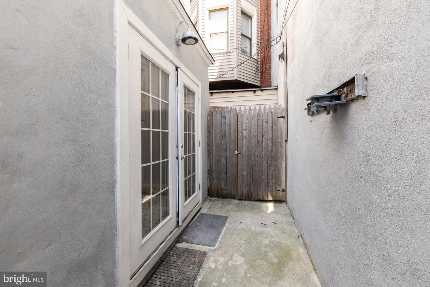 508 Fernon Street photo 13