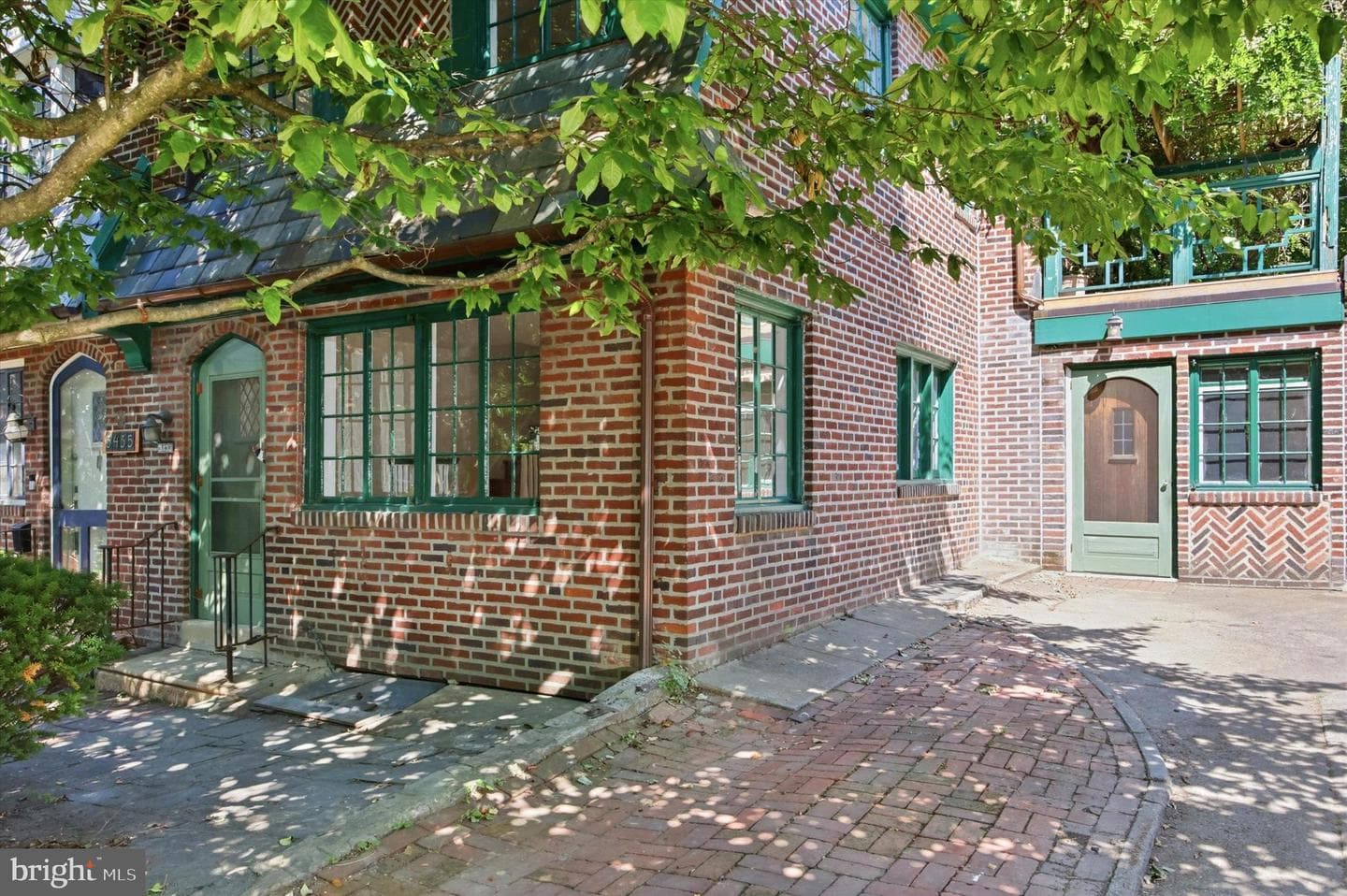 3433 W Penn Street photo 23