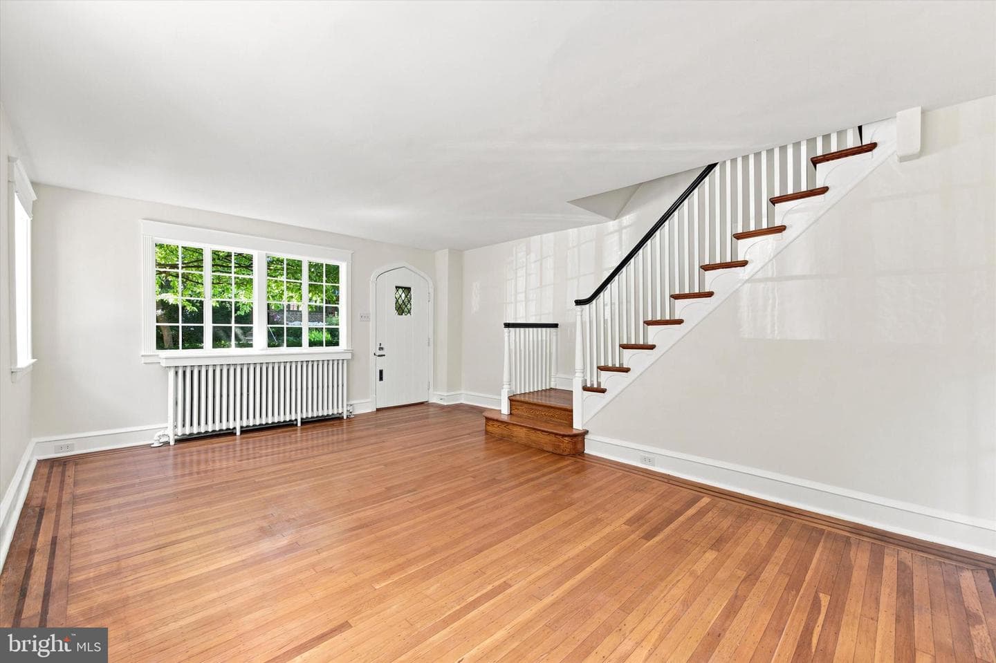 3433 W Penn Street photo 5