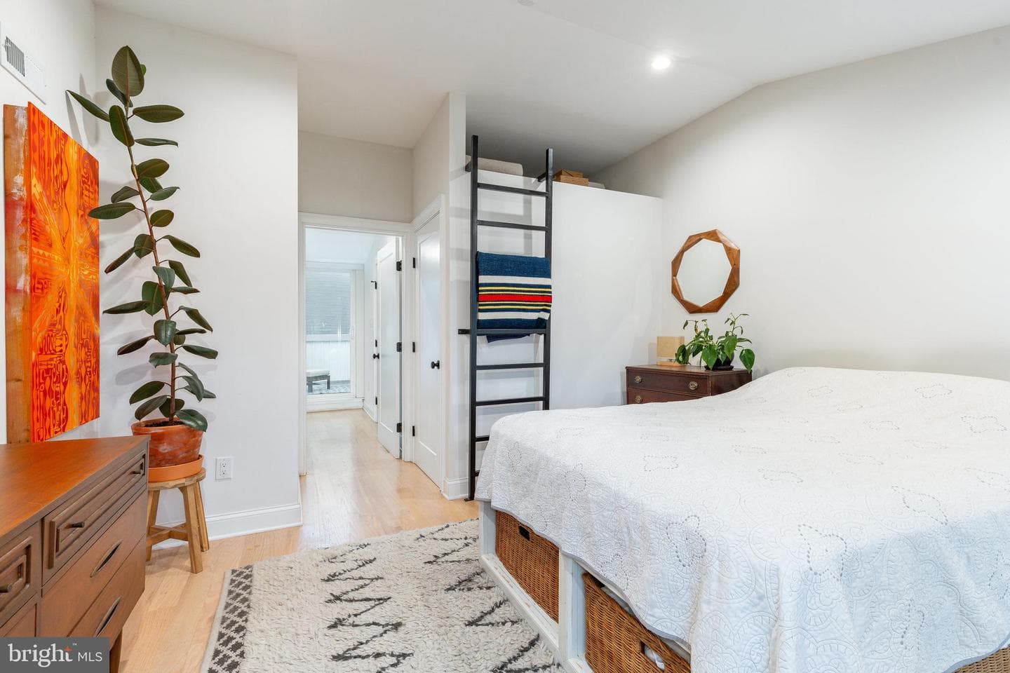 1651 E Berks Street photo 24