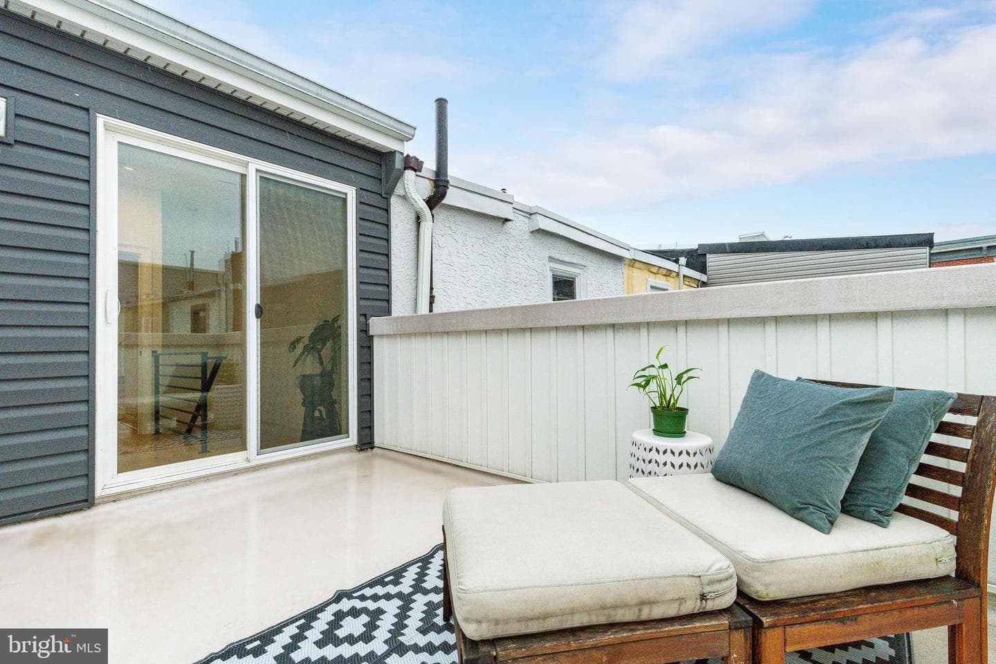 1651 E Berks Street photo 29