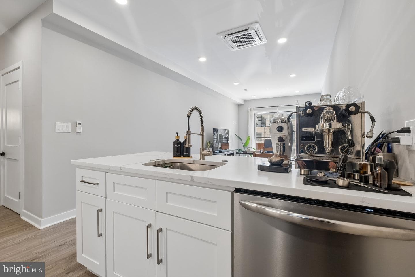 1716 W Girard Avenue #103 photo 18