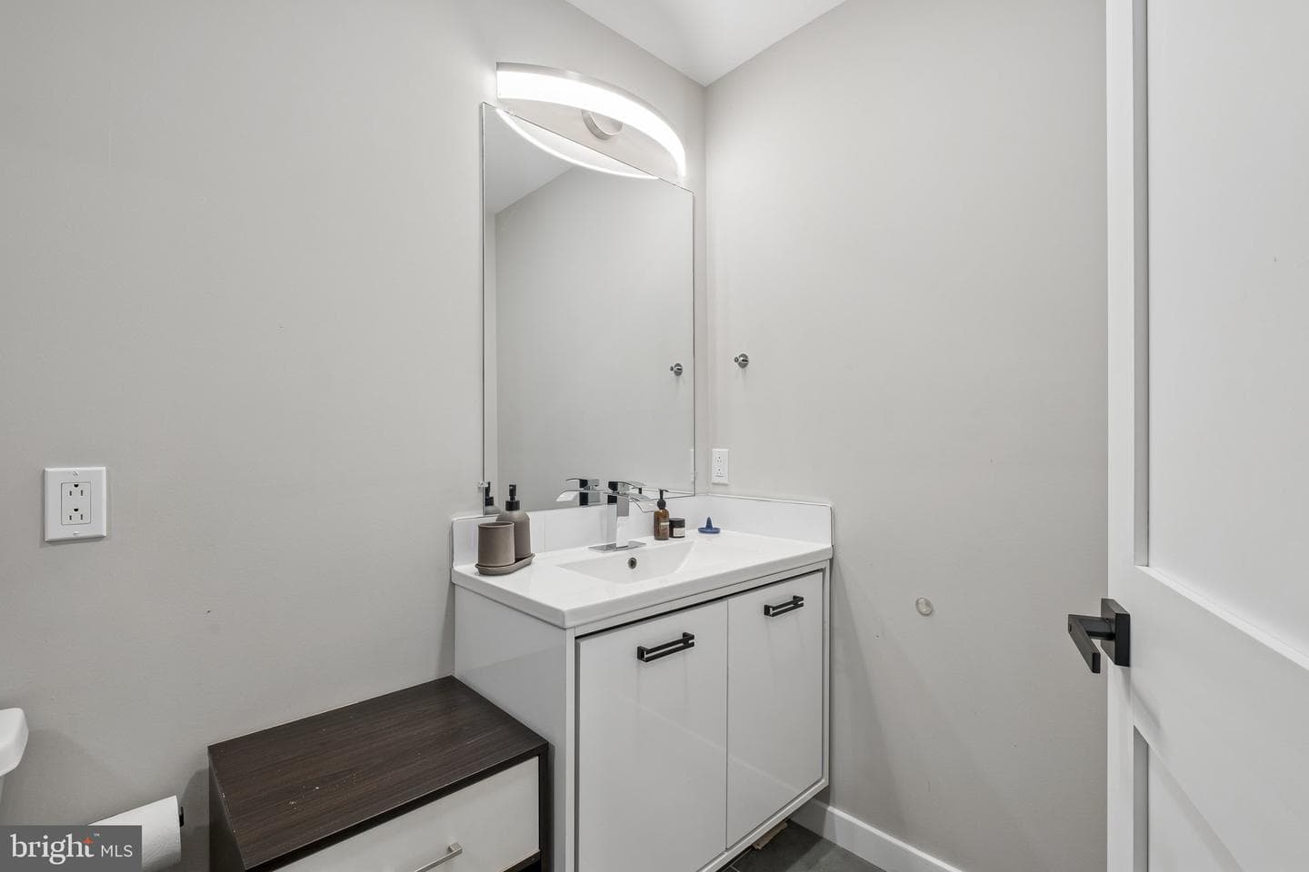 1716 W Girard Avenue #103 photo 24