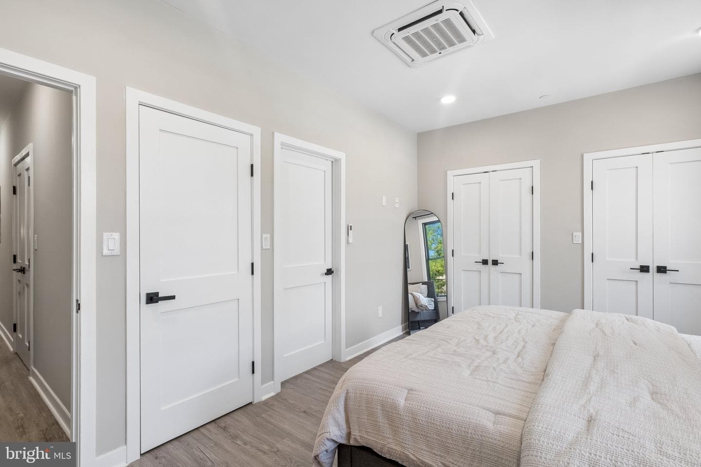 1716 W Girard Avenue #103 photo 27