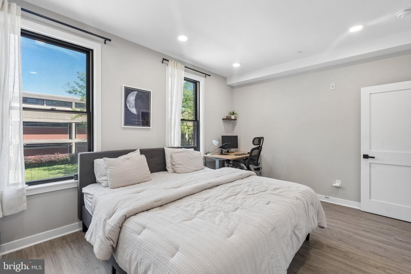 1716 W Girard Avenue #103 photo 28