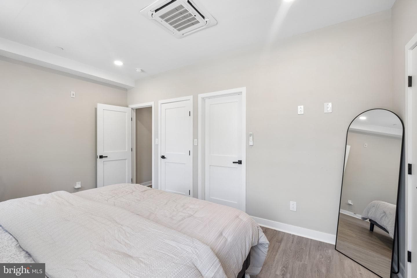 1716 W Girard Avenue #103 photo 29