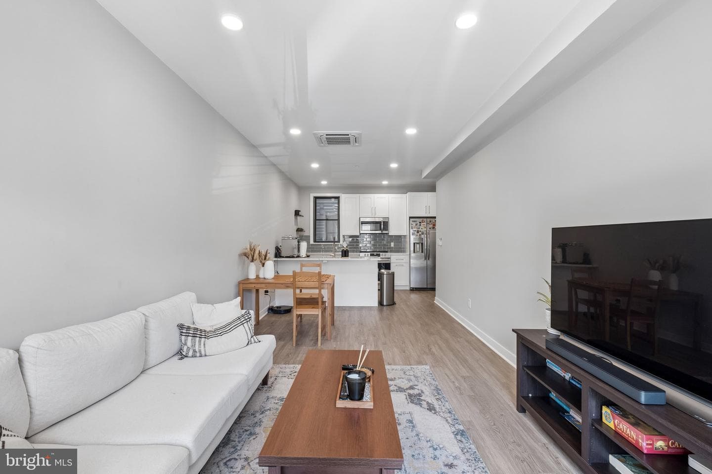 1716 W Girard Avenue #103 photo 8