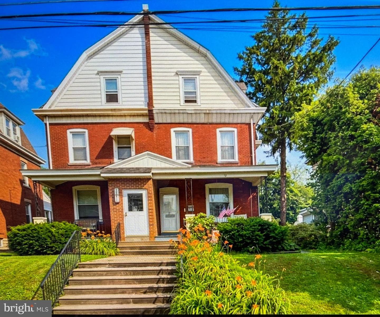 316 Loney Street photo 1