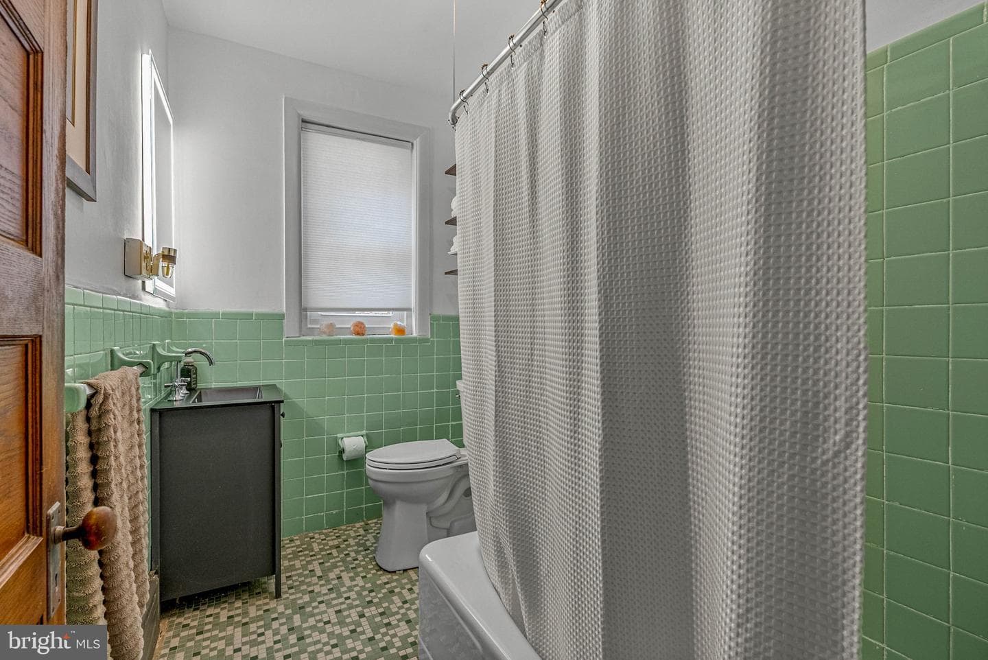 558 Jamestown Street photo 25
