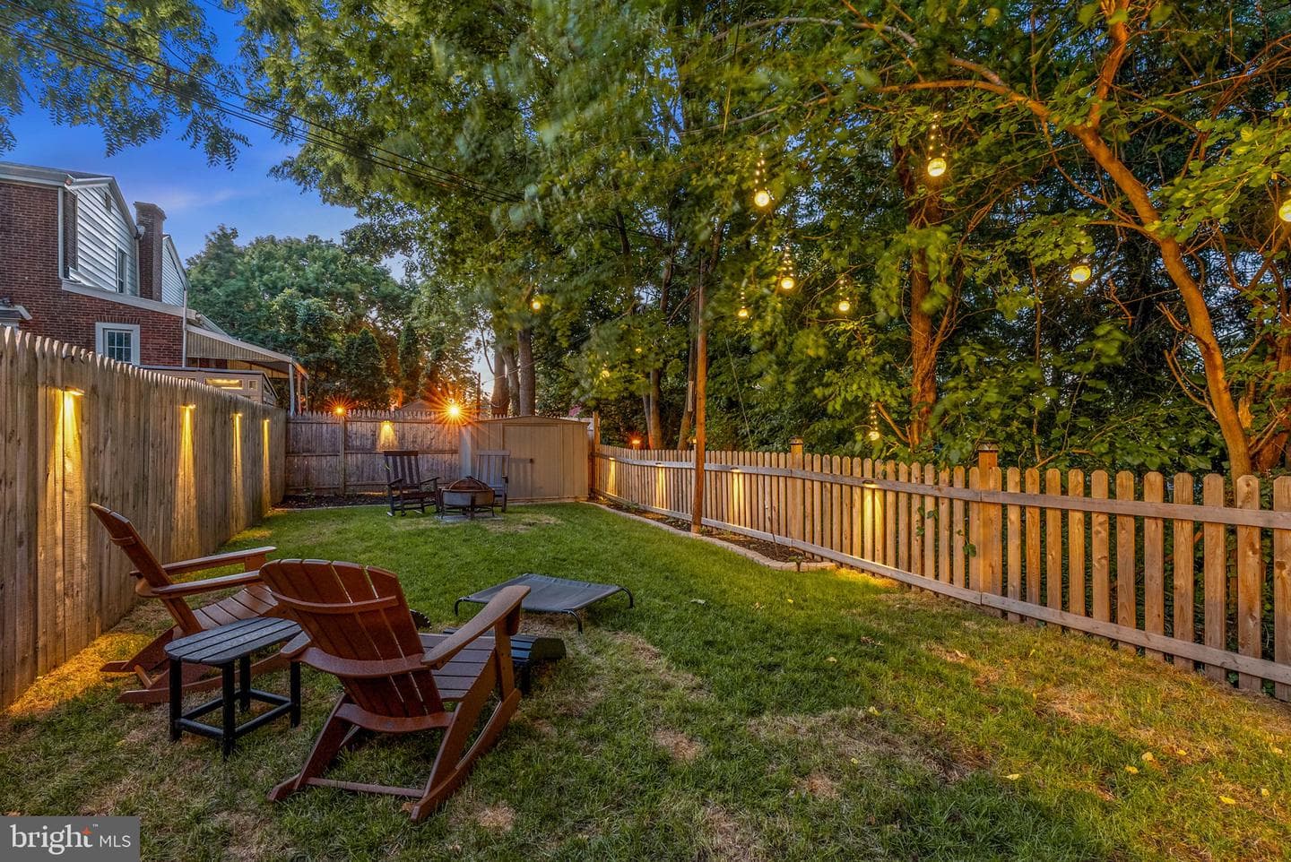 558 Jamestown Street photo 32