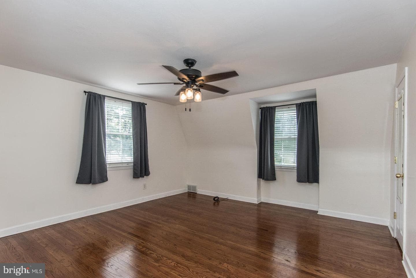 8606 Bridle Road photo 28