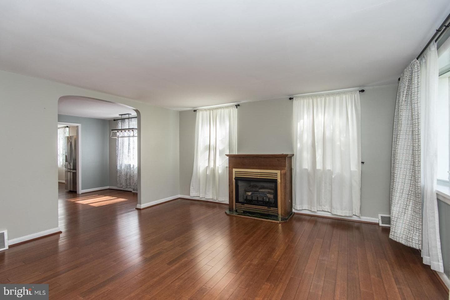 8606 Bridle Road photo 5