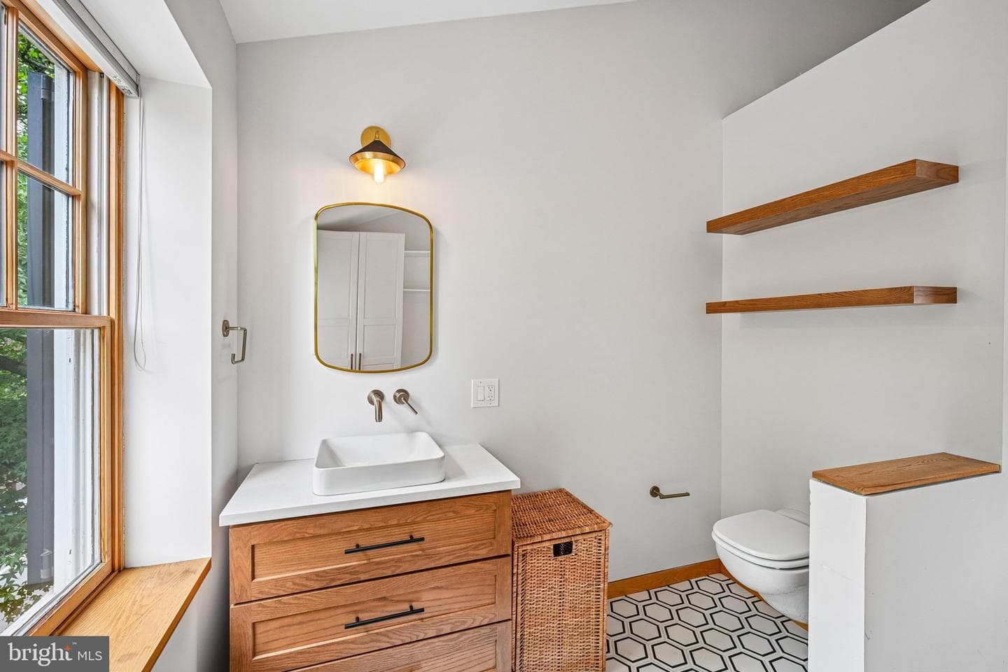 605 Pine Street photo 28