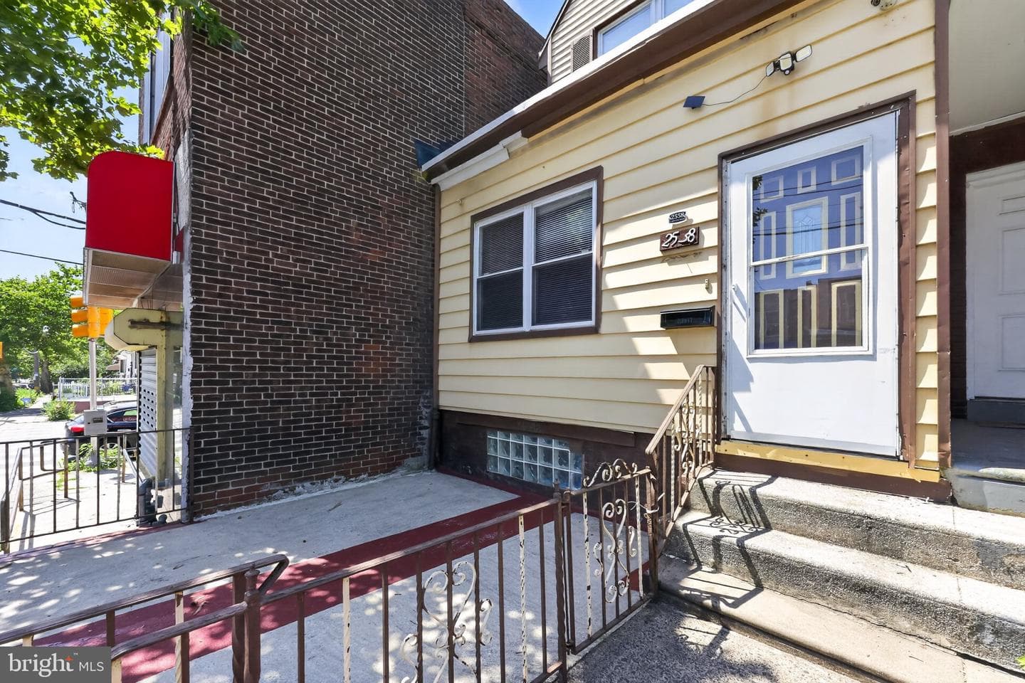 2558 S 61st Street, Philadelphia