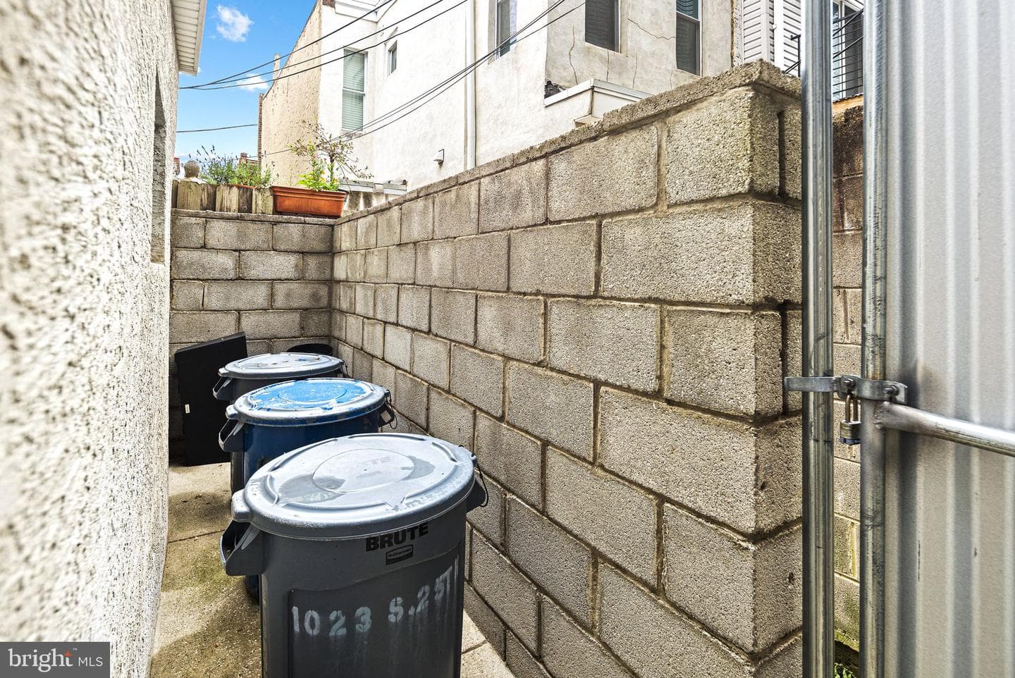 1023 S 25th Street photo 29