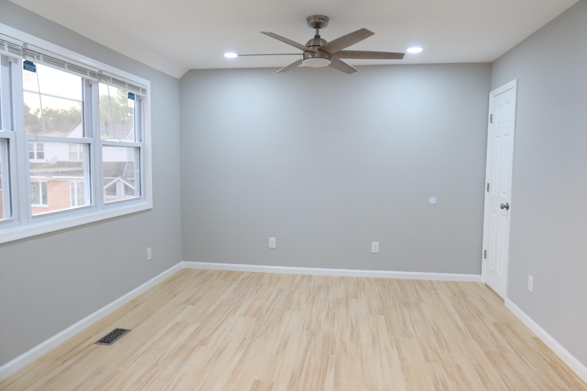 10938 Modena Place photo 12