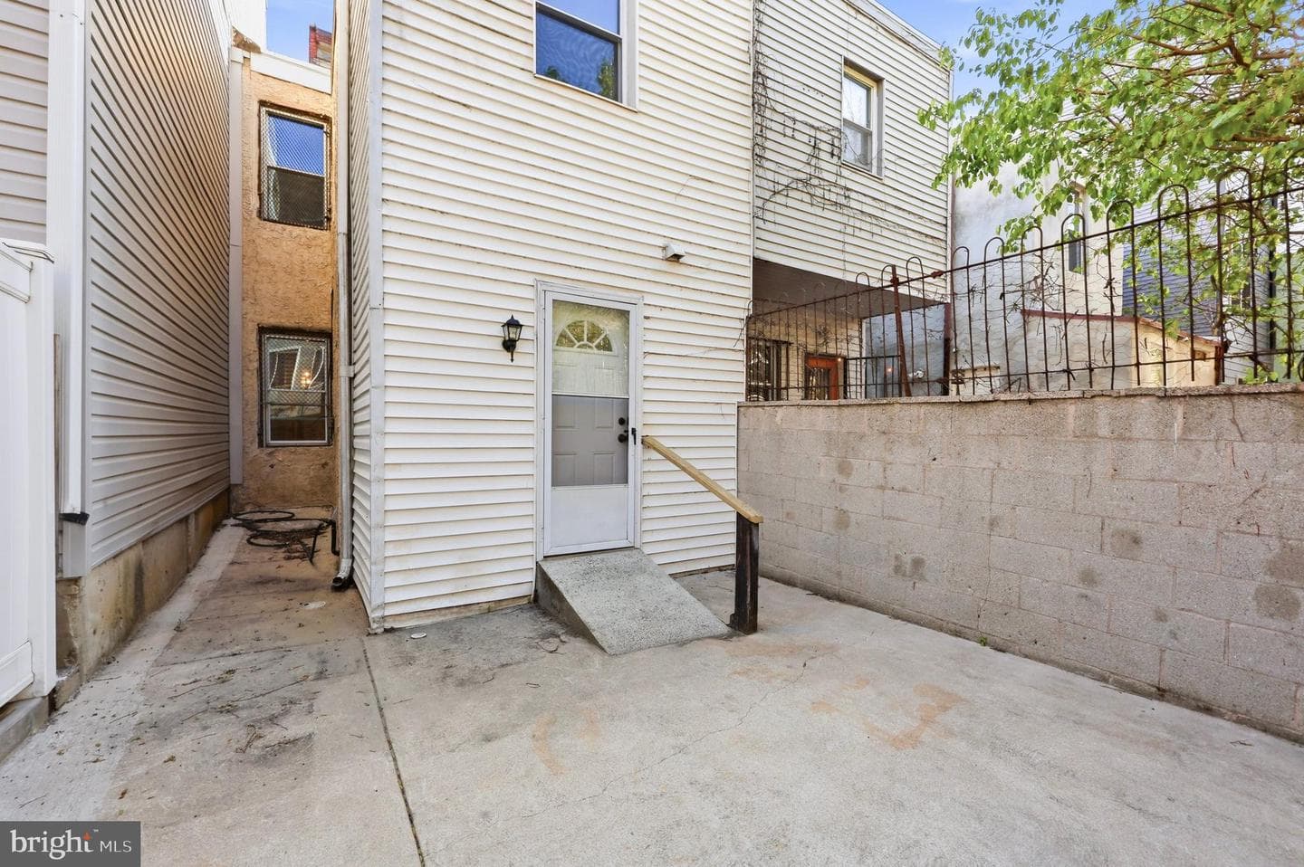 2420 Federal Street photo 9